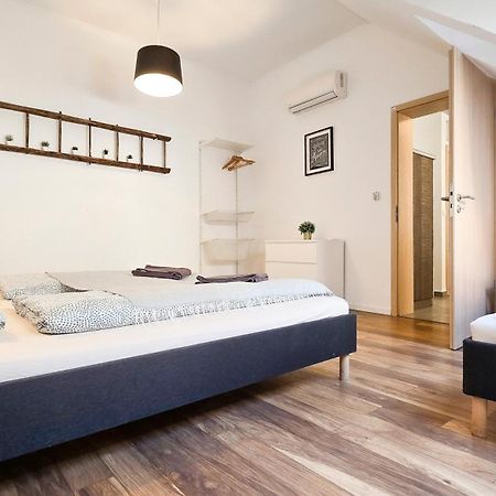 Appartamento Upartments Budapest Esterno foto